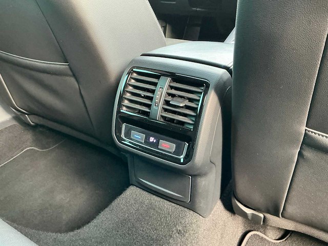 Volkswagen - 2020 - passat variant - 1.5 tsi r-line bns+ - personenauto (j-758-vj) - afbeelding 15 van  29