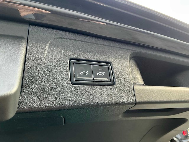 Volkswagen - 2020 - passat variant - 1.5 tsi r-line bns+ - personenauto (j-758-vj) - afbeelding 17 van  29