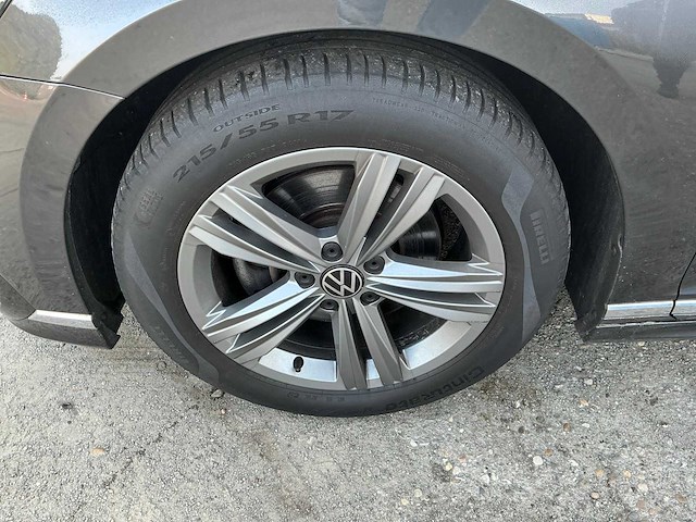 Volkswagen - 2020 - passat variant - 1.5 tsi r-line bns+ - personenauto (j-758-vj) - afbeelding 19 van  29