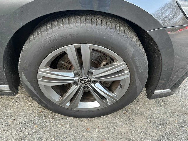 Volkswagen - 2020 - passat variant - 1.5 tsi r-line bns+ - personenauto (j-758-vj) - afbeelding 20 van  29
