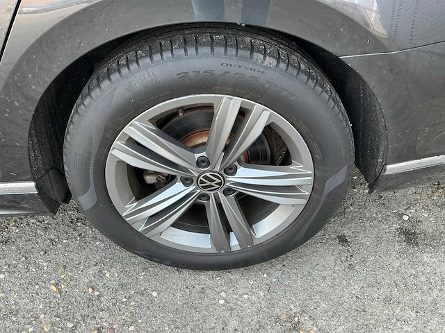 Volkswagen - 2020 - passat variant - 1.5 tsi r-line bns+ - personenauto (j-758-vj) - afbeelding 22 van  29