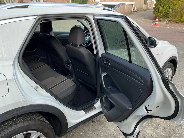 Volkswagen - 2020 - t-roc - 1.5 tsi style - personenauto (h-585-fd) - afbeelding 8 van  24