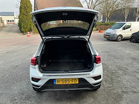 Volkswagen - 2020 - t-roc - 1.5 tsi style - personenauto (h-585-fd) - afbeelding 10 van  24