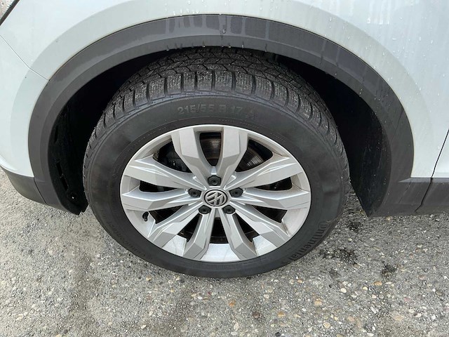 Volkswagen - 2020 - t-roc - 1.5 tsi style - personenauto (h-585-fd) - afbeelding 14 van  24