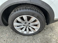 Volkswagen - 2020 - t-roc - 1.5 tsi style - personenauto (h-585-fd) - afbeelding 17 van  24
