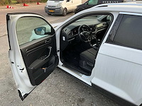 Volkswagen - 2020 - t-roc - 1.5 tsi style - personenauto (h-585-fd) - afbeelding 22 van  24