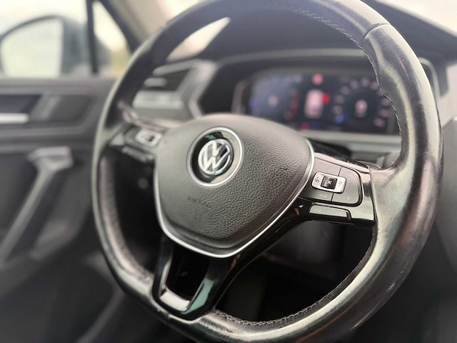 Volkswagen - 2020 - tiguan - 1.5 tsi highl. bus r - s-633-rx - afbeelding 3 van  14