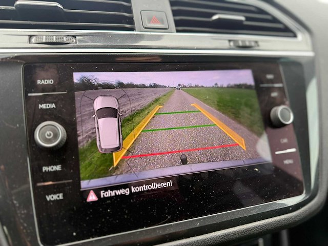Volkswagen - 2020 - tiguan - 1.5 tsi highl. bus r - s-633-rx - afbeelding 5 van  14