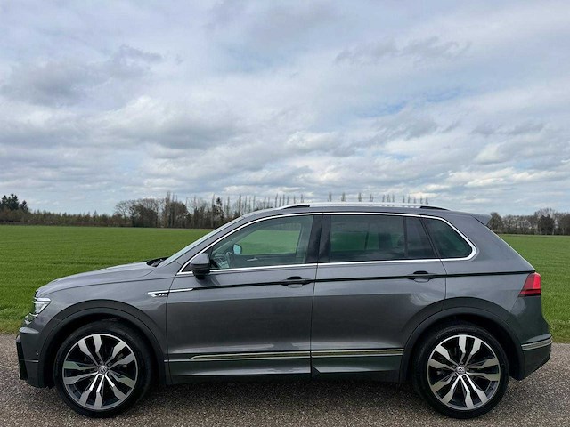 Volkswagen - 2020 - tiguan - 1.5 tsi highl. bus r - s-633-rx - afbeelding 7 van  14