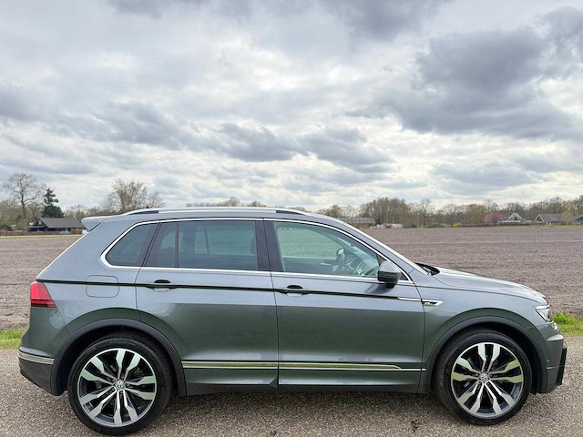 Volkswagen - 2020 - tiguan - 1.5 tsi highl. bus r - s-633-rx - afbeelding 11 van  14