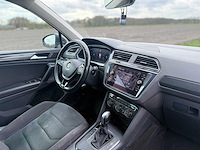 Volkswagen - 2020 - tiguan - 1.5 tsi highl. bus r - s-633-rx - afbeelding 13 van  14