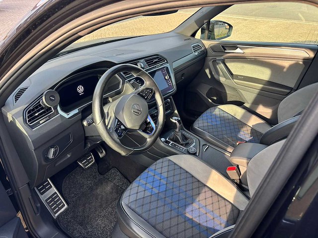 Volkswagen - 2021 - tiguan - 2.0 tsi r 75 4m - automaat - personenauto - afbeelding 2 van  21
