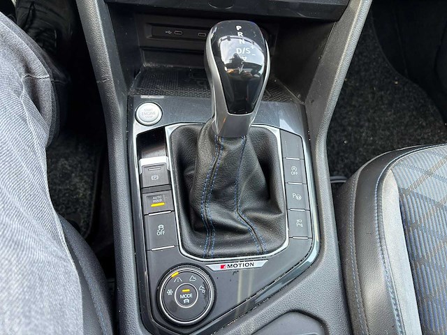 Volkswagen - 2021 - tiguan - 2.0 tsi r 75 4m - automaat - personenauto - afbeelding 7 van  21