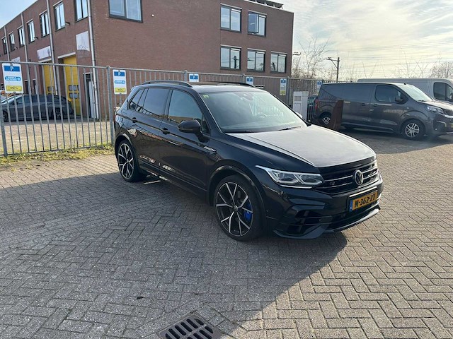 Volkswagen - 2021 - tiguan - 2.0 tsi r 75 4m - automaat - personenauto - afbeelding 18 van  20