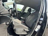 Volkswagen - 2022 - golf - 2.0 tdi life bns - personenauto - afbeelding 2 van  23