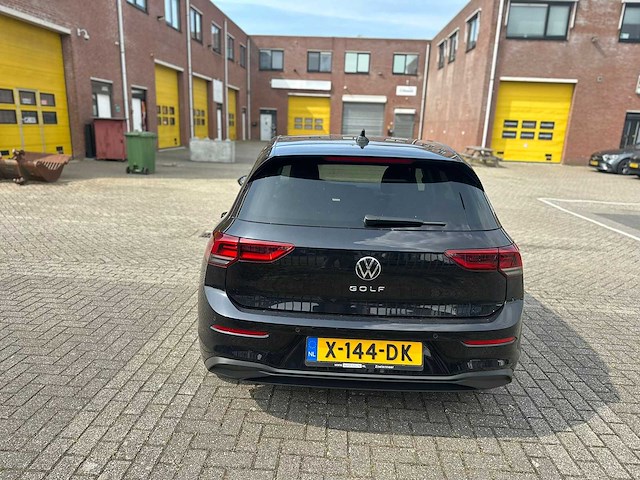 Volkswagen - 2022 - golf - 2.0 tdi life bns - personenauto - afbeelding 18 van  23