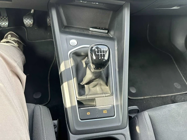 Volkswagen - 2022 - golf - 2.0 tdi life bns - personenauto - afbeelding 8 van  23