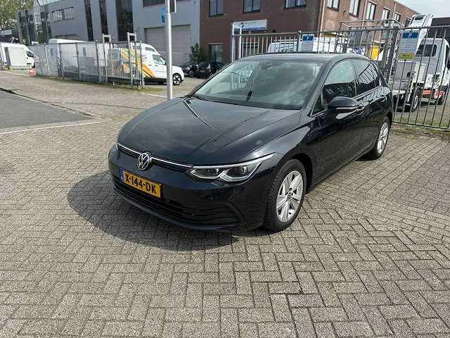 Volkswagen - 2022 - golf - 2.0 tdi life bns - personenauto - afbeelding 1 van  23