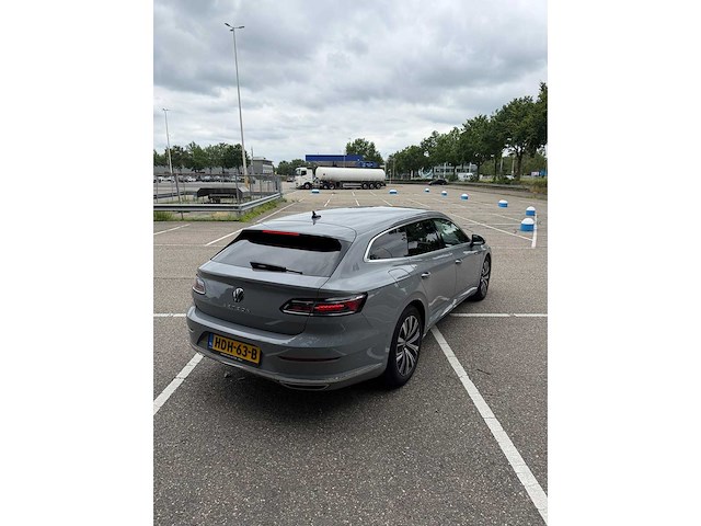 Volkswagen - 2023 - arteon shooting brake - 2.0 tdi r-line bns+ - automaat - personenauto - afbeelding 16 van  20