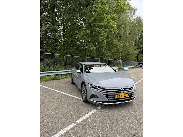 Volkswagen - 2023 - arteon shooting brake - 2.0 tdi r-line bns+ - automaat - personenauto - afbeelding 18 van  20