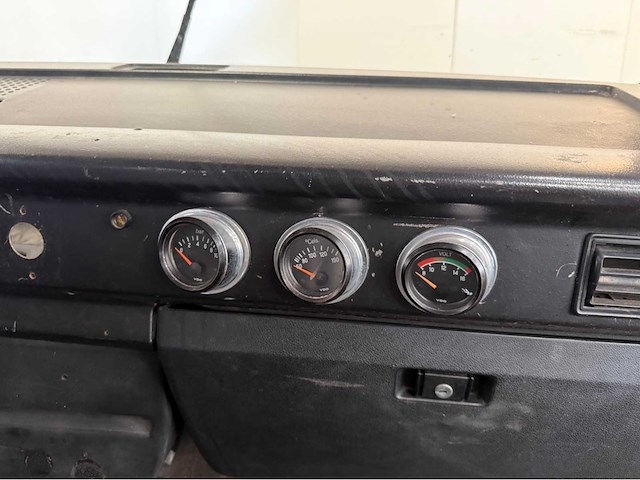Volkswagen - 251 - camper - 1988 - afbeelding 16 van  35