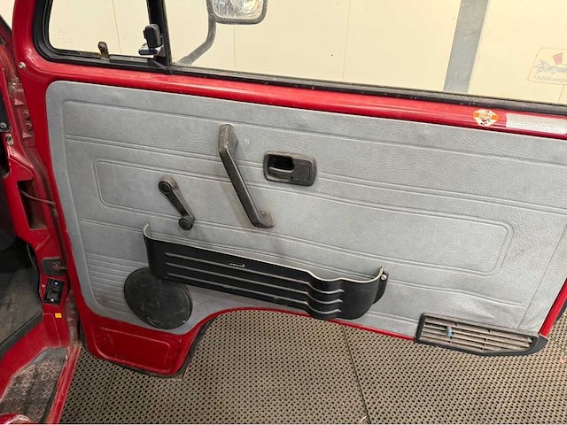Volkswagen - 251 - camper - 1988 - afbeelding 20 van  35