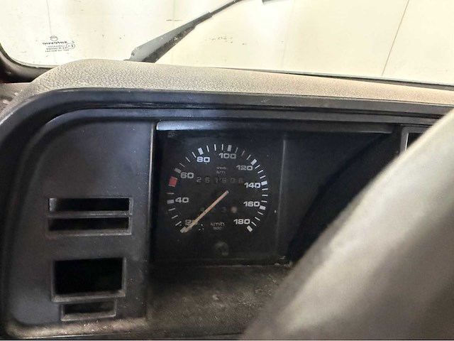 Volkswagen - 251 - camper - 1988 - afbeelding 29 van  35