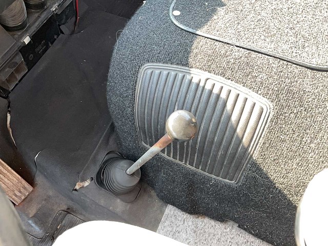 Volkswagen - 28 kampeerauto - camper - afbeelding 26 van  31