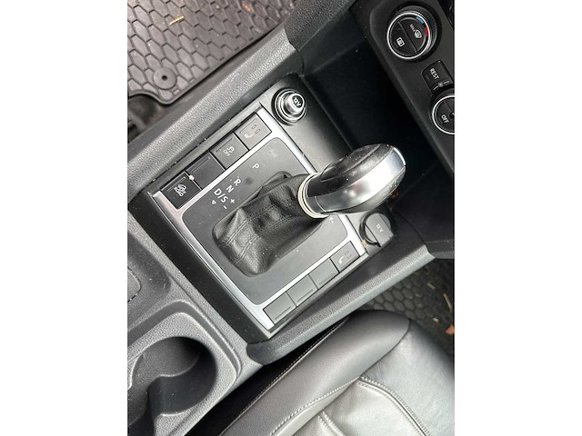 Volkswagen - amarok - 3.0 tdi 4m dc high - car - 2017 - important | engine broken! - afbeelding 9 van  38