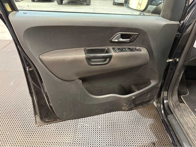 Volkswagen - amarok - 3.0 tdi 4m plus high - 4x4 - bedrijfswagen - 2018 - afbeelding 4 van  17