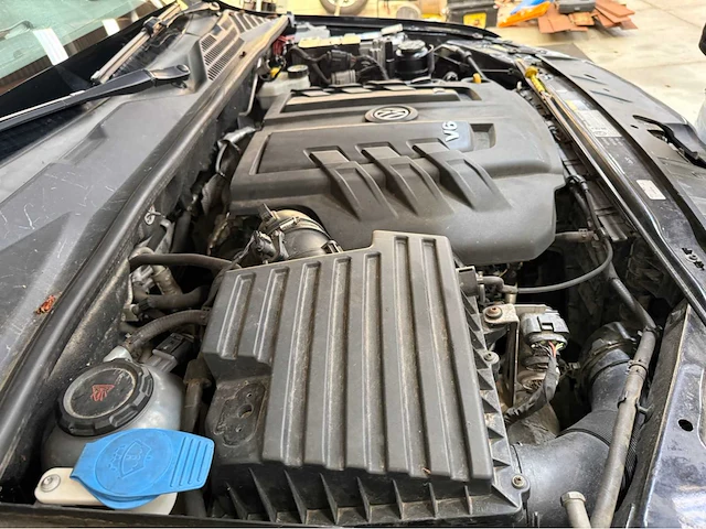 Volkswagen - amarok - 3.0 tdi 4motion plus highline - 4x4 - bedrijfswagen - 2018 - afbeelding 15 van  27