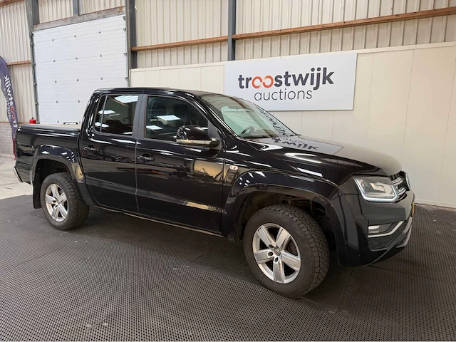 Volkswagen - amarok - 3.0 tdi 4motion plus highline - 4x4 - bedrijfswagen - 2018 - afbeelding 24 van  27