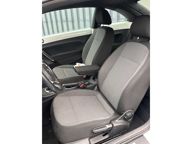 Volkswagen - beetle - 1.2 tsi design - car - 2013 - afbeelding 5 van  29