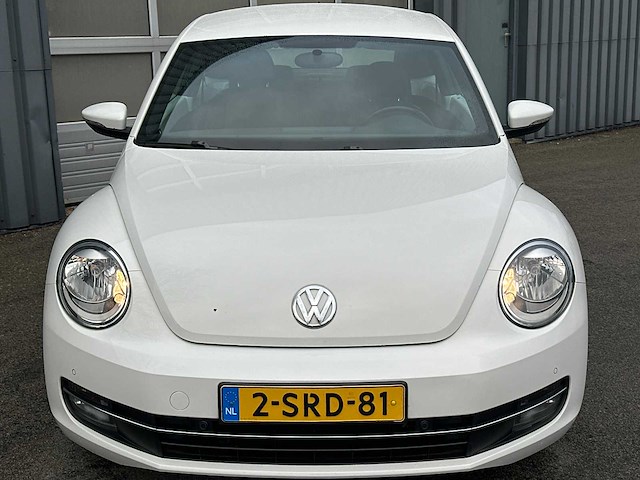 Volkswagen - beetle - 1.2 tsi design - car - 2013 - afbeelding 20 van  29