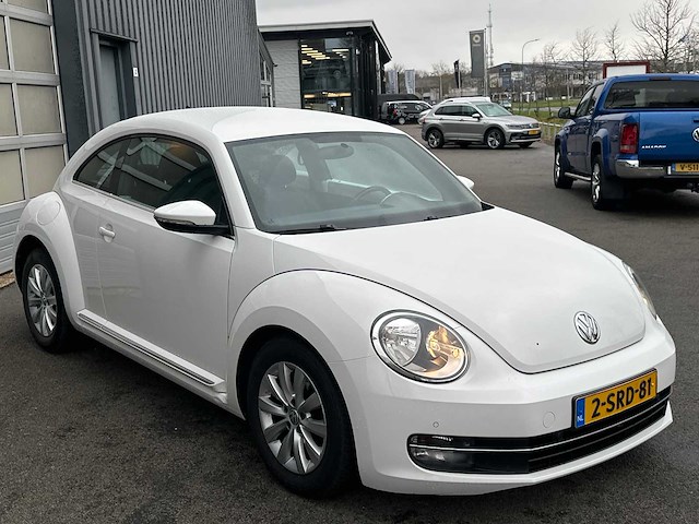 Volkswagen - beetle - 1.2 tsi design - car - 2013 - afbeelding 12 van  29
