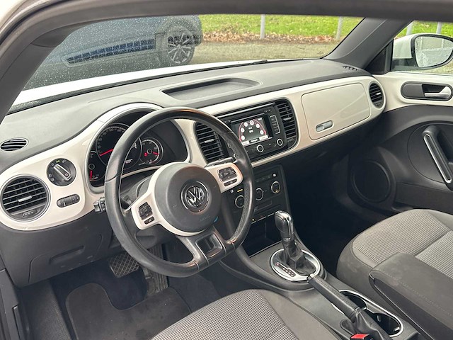 Volkswagen - beetle - 1.2 tsi design - car - 2013 - afbeelding 25 van  29