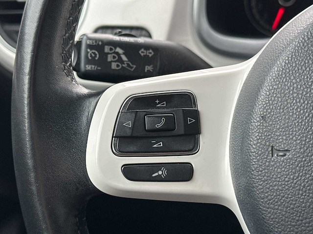 Volkswagen - beetle - 1.2 tsi design - car - 2013 - afbeelding 29 van  29