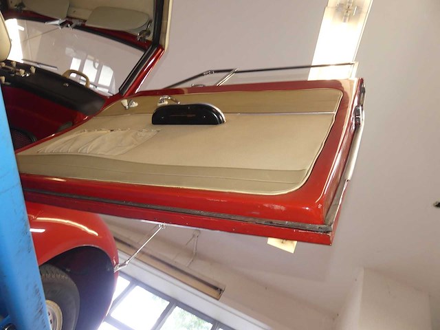 Volkswagen - beetle cabriolet - oldtimer - afbeelding 24 van  54