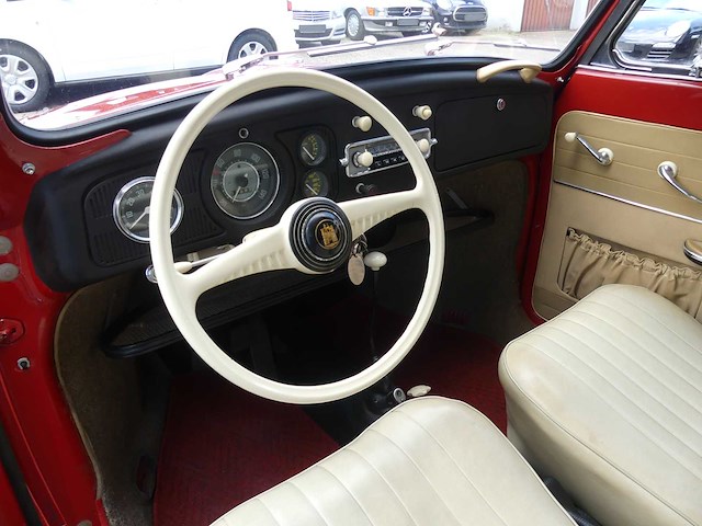 Volkswagen - beetle cabriolet - oldtimer - afbeelding 34 van  54