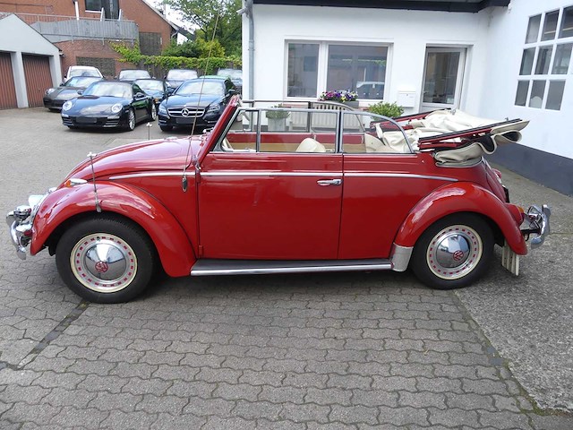 Volkswagen - beetle cabriolet - oldtimer - afbeelding 47 van  54