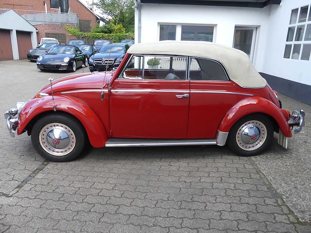 Volkswagen - beetle cabriolet - oldtimer - afbeelding 54 van  54