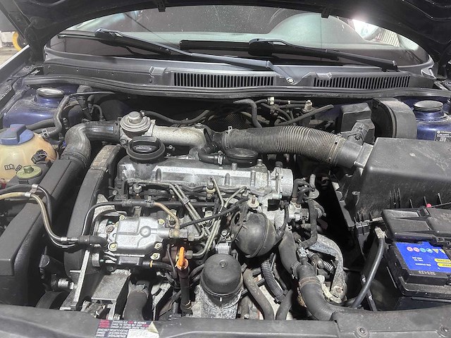 Volkswagen - bora - 1.9 tdi comfortline - 24-hh-ls- 2001 - afbeelding 6 van  13