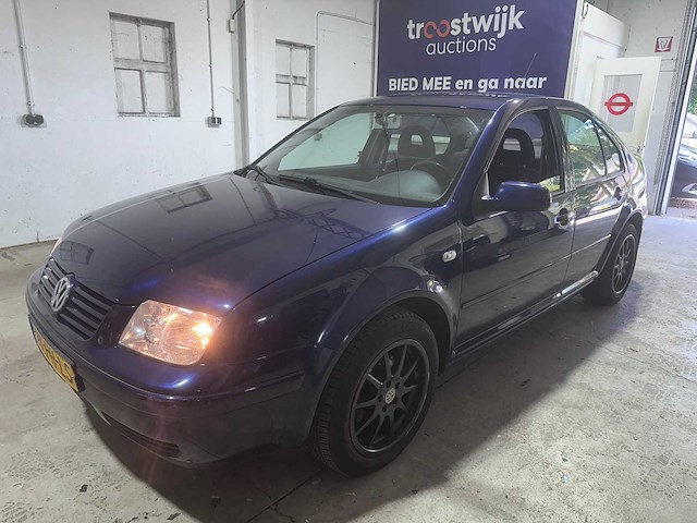 Volkswagen - bora - 1.9 tdi comfortline - 24-hh-ls- 2001 - afbeelding 1 van  13