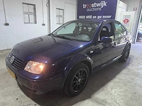 Volkswagen - bora - 1.9 tdi comfortline - 24-hh-ls- 2001