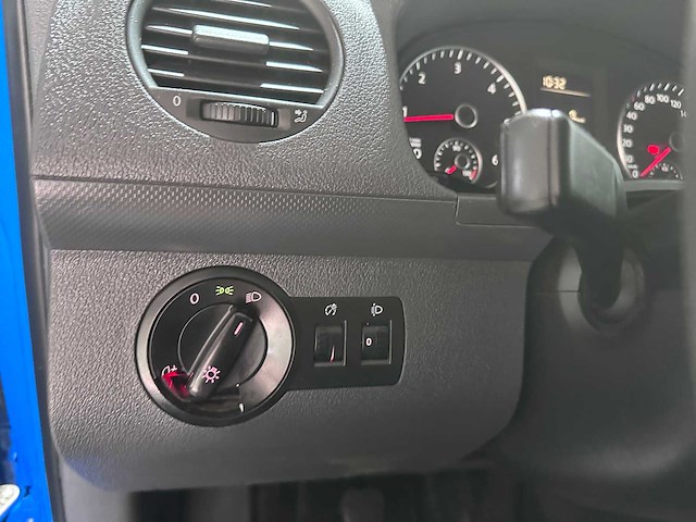 Volkswagen - caddy - 1.6 tdi - 6-vzx-19 - afbeelding 3 van  10