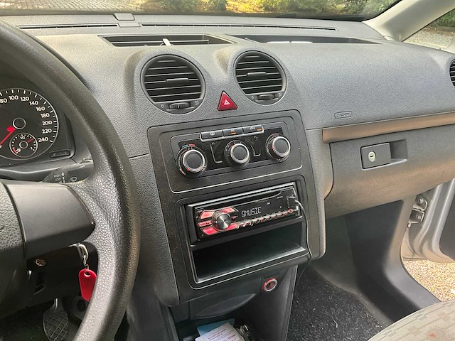 Volkswagen - caddy - 1.6 tdi - bedrijfswagen - afbeelding 16 van  31