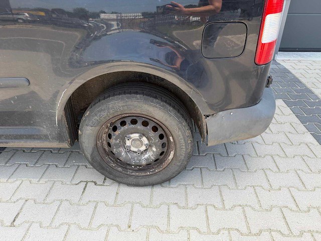 Volkswagen - caddy - 2.0 sdi 500 kg. - bedrijfswagen - 2009 - afbeelding 17 van  27
