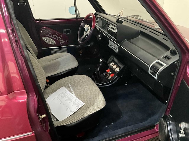 Volkswagen - caddy - oldtimer - 1985 - afbeelding 11 van  21