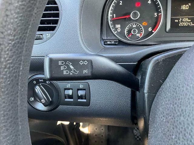 Volkswagen - caddy 1.6 - van - afbeelding 24 van  44