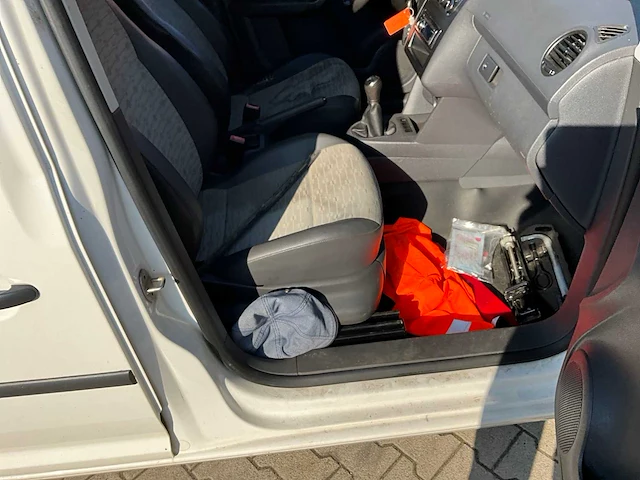 Volkswagen - caddy 1.6 - van - afbeelding 15 van  44
